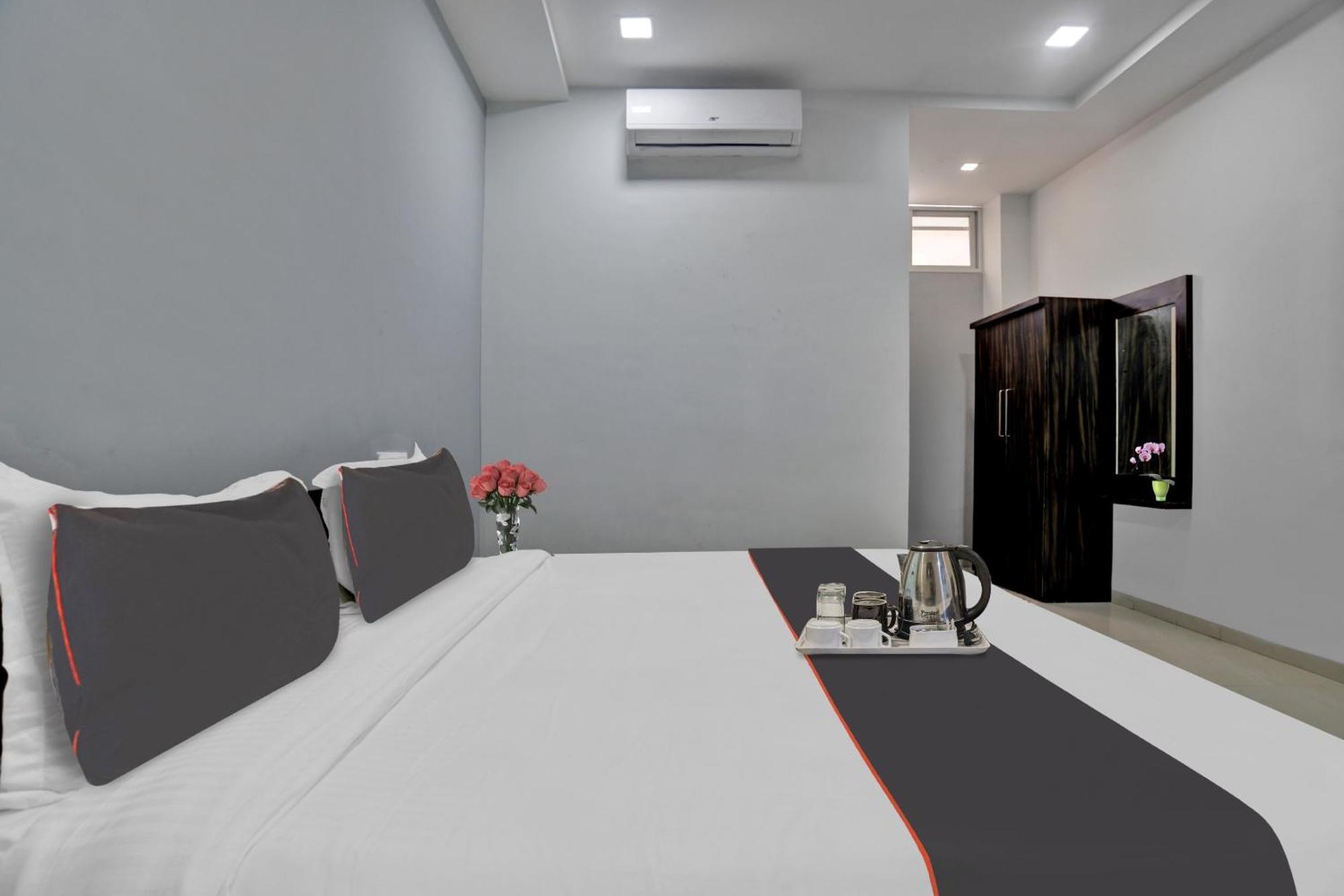 Collection O Heritage Hotel Indore Buitenkant foto