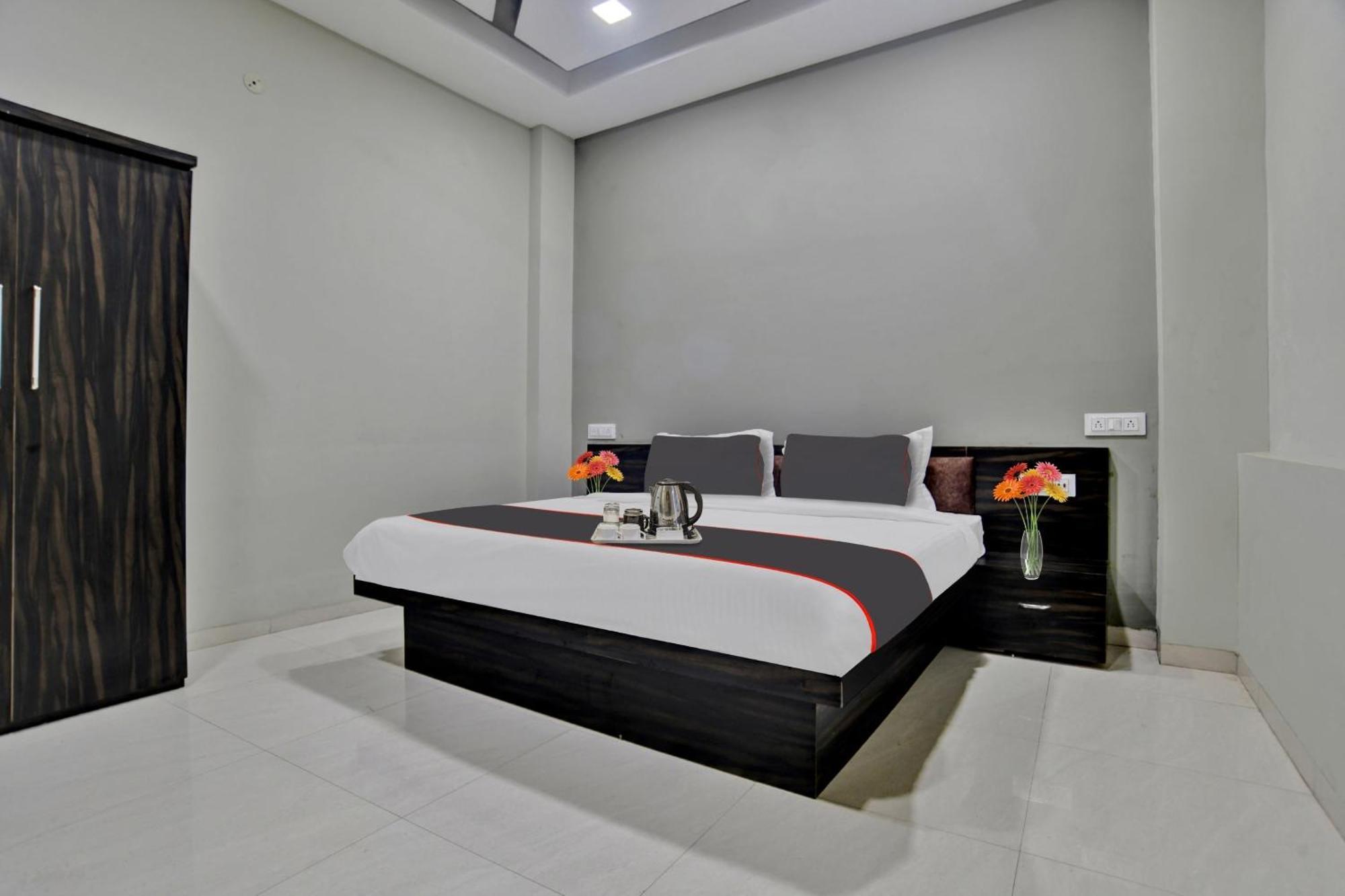Collection O Heritage Hotel Indore Buitenkant foto